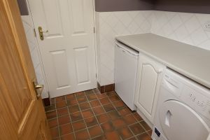 carlton in cleveland uppermill cottage 26 sm.jpg